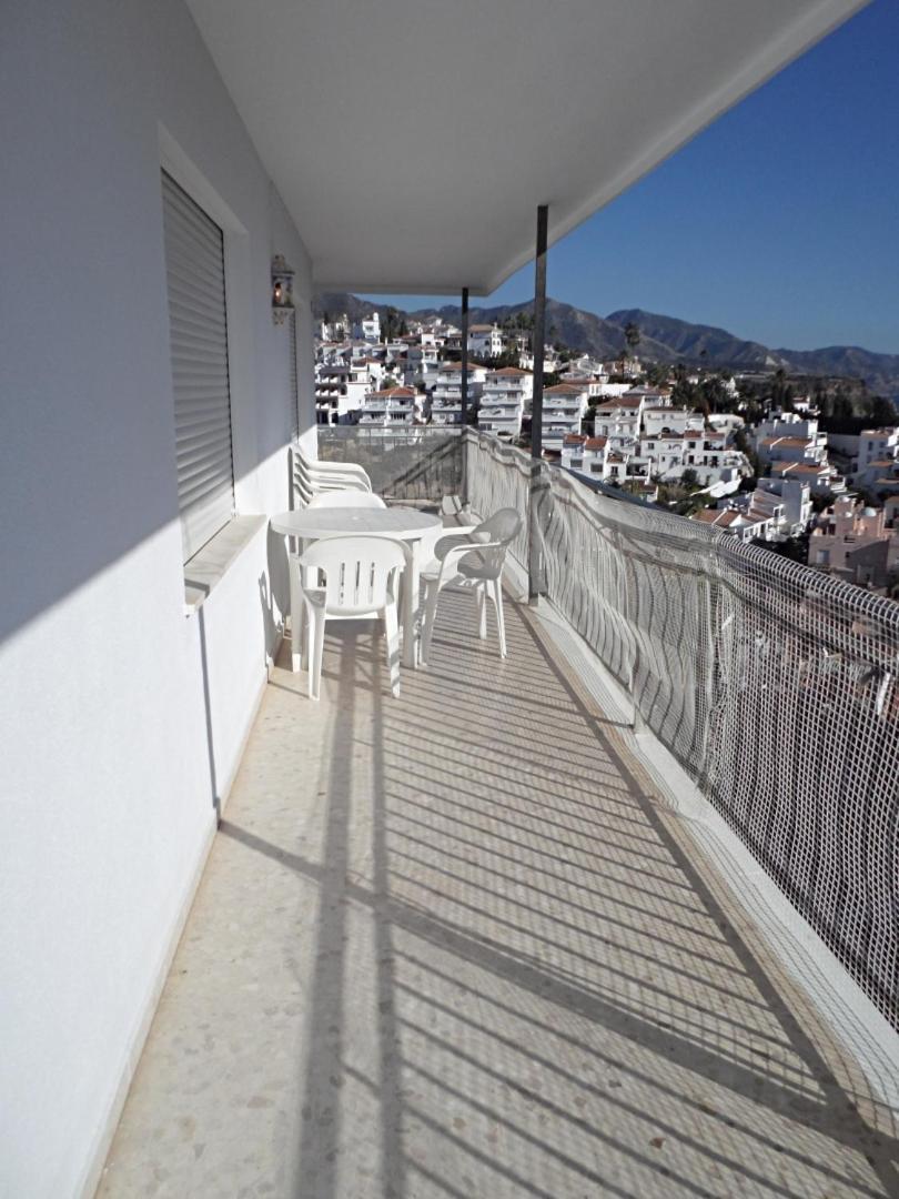 Aguamarina 12 Menyber Apartment Nerja Bagian luar foto